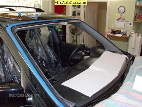 Acura MDX 2006-Auto Glass Removed