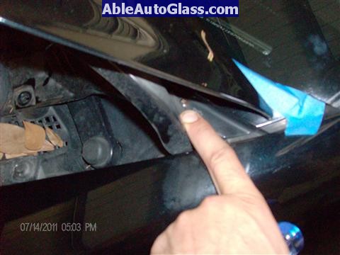 Acura RL 2005-2008 Windshield Replaced - hidden screw