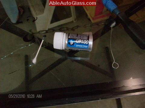 Ford Escape 2010 Fred Loya Windshield Replacement Adco UP100 Black Pinchweld Primer