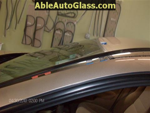 Honda Accord 2003-2007 Windshield Replace - Removing Side Molding