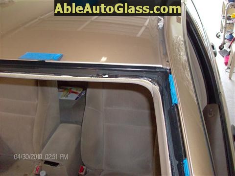 Honda Accord 2003-2007 Windshield Replace - Trimmed and Primed