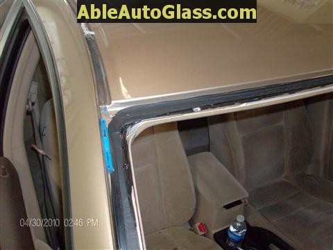 Honda Accord 2003-2007 Windshield Replace - View of Clean Pinchweld