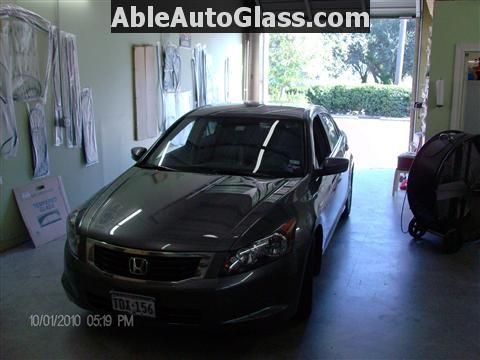 Honda Accord 2010 Front Windshield Replacement - Broken Glass