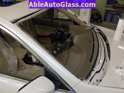 Honda Accord Sedan 2008-2011 Windshield Replace - Another View from Side