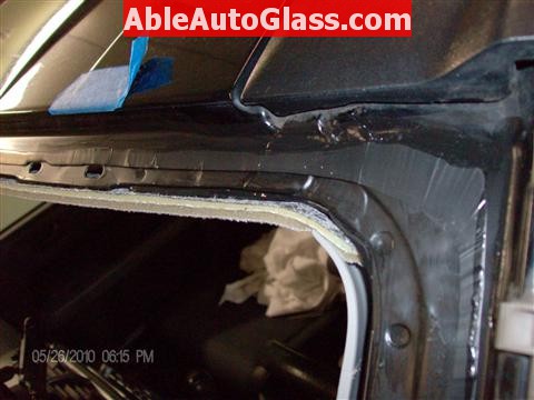 Honda Element 2010 Windshield Replace - Windshield Removed