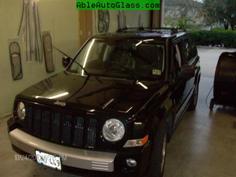 Jeep Patriot 2007-2011 Windshield - Replacement - All Back Together